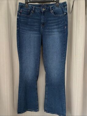 Tommy Hilfiger Women's Tribeca Bootcut Jean - Medium Blue Wash